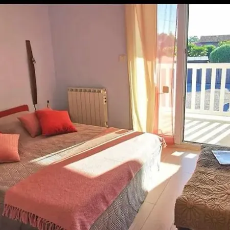 La Maison D'en Face Tatil Evi